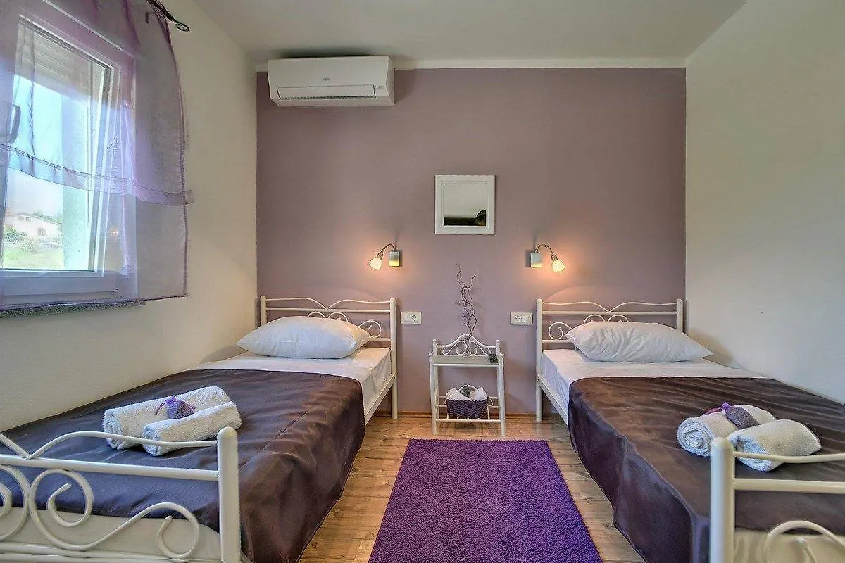 Villa Lana Svetvincenat 0*,  Croatia